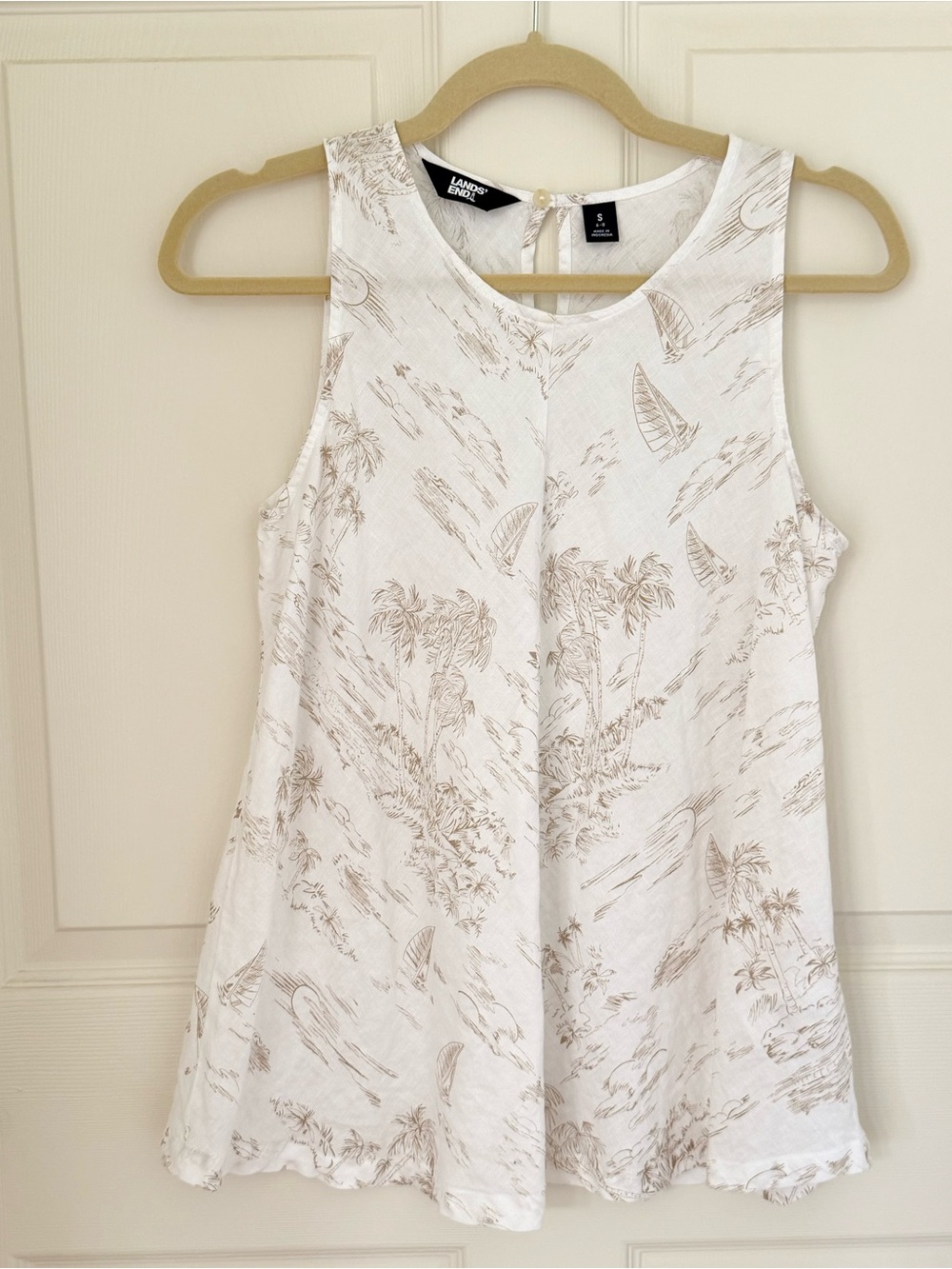 Lands' End White Tunic  with Tan Tropical Sketch Print Size Small